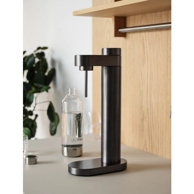 Wassersprudler Brus black metallic stelton
