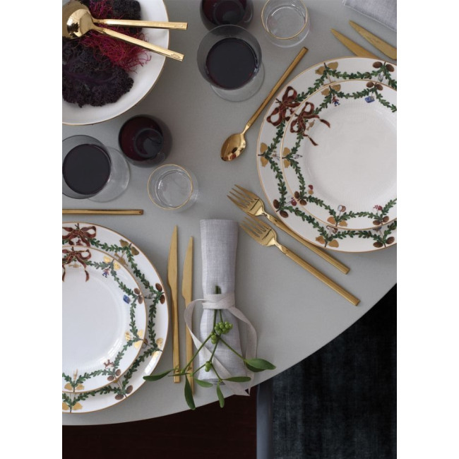 Royal Copenhagen Star Fluted Christmas Portrait